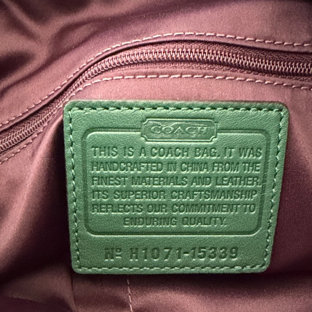 VINTAGE Coach Dark Green Leather Satchel with Gold Hardware - Picture 13 of 16